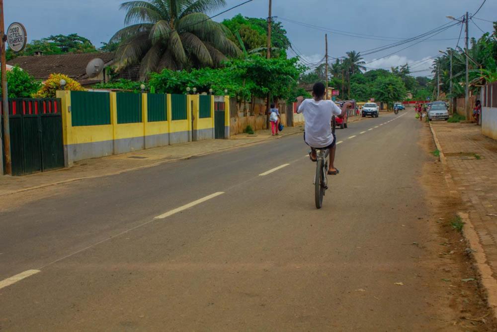 J Nova Lda Apartment Sao Tome Luaran gambar
