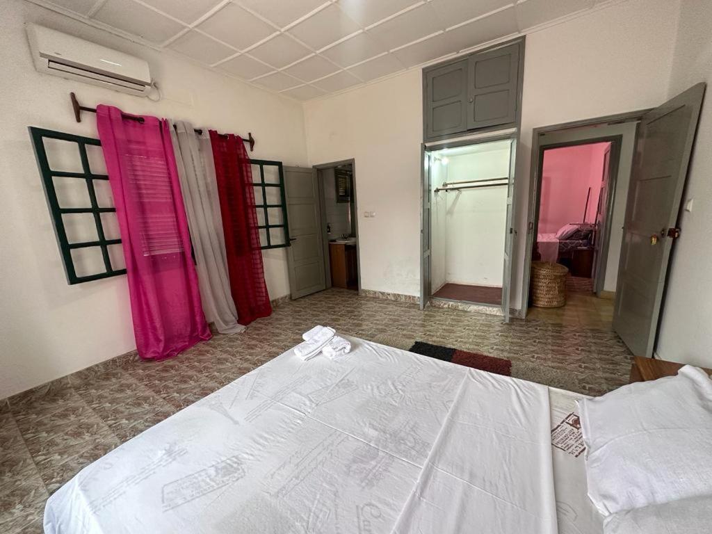 J Nova Lda Apartment Sao Tome Luaran gambar